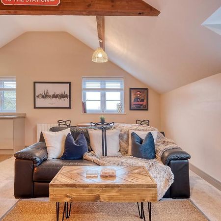 The Station Loft City Centre 1-Bed Apartment Worcester Exterior photo